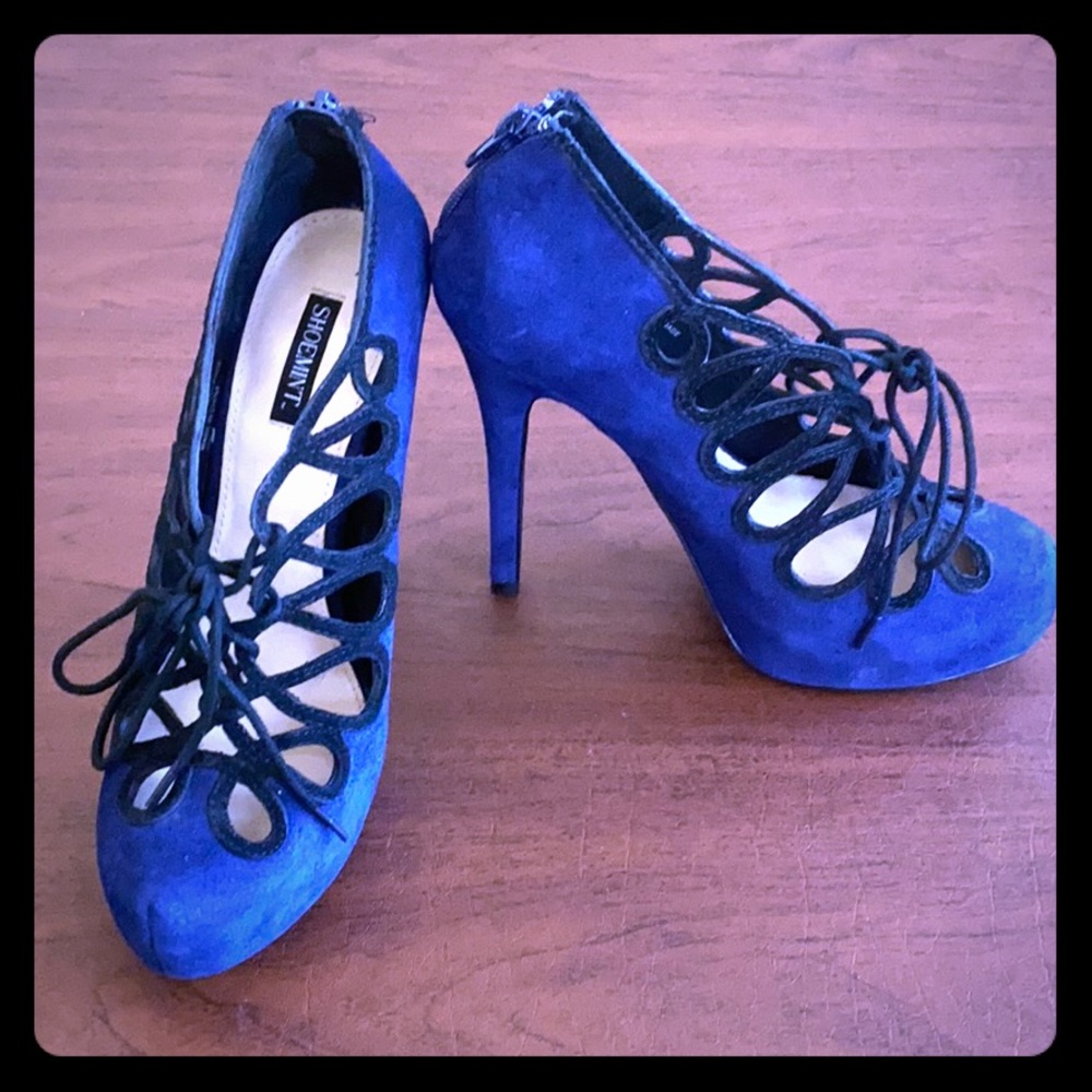 SHOEMINT Lorena NAVY stiletto heels. Sz 8.